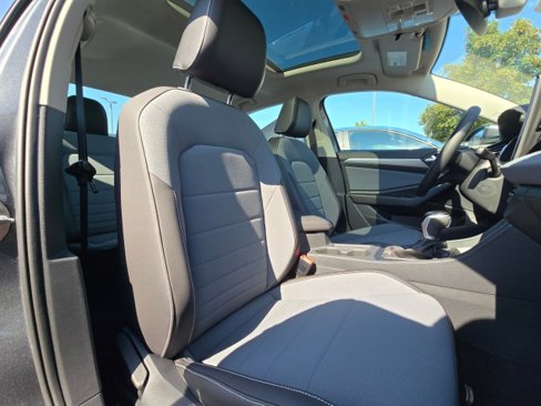 New 2025 Volkswagen Jetta SE image 12