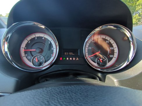 Used 2020 Dodge Grand Caravan SXT image 21