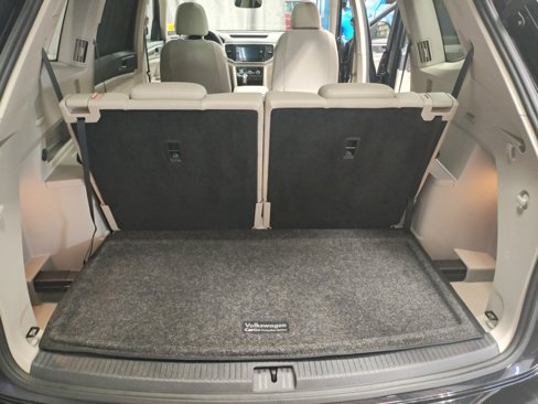 Used 2021 Volkswagen Atlas SEL Premium image 12