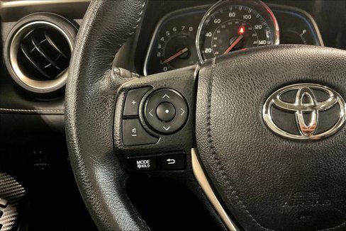 Used 2015 Toyota RAV4 Limited image 18