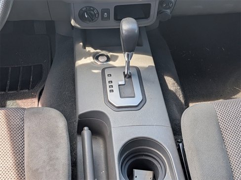Used 2021 Nissan Frontier SV w/ SV Utility Package image 17