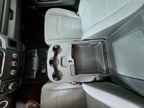 Used 2021 RAM 1500 Classic SLT image 35