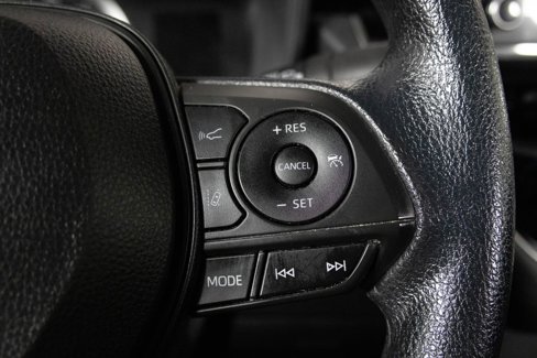 Used 2021 Toyota Corolla LE image 27