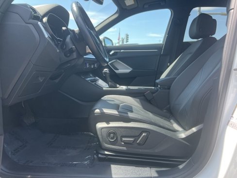 Used 2023 Audi Q3 2.0T Premium image 6