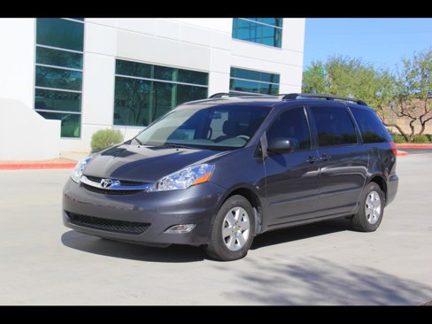 Used 2007 Toyota Sienna LE image 1