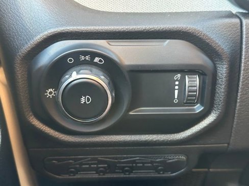 Used 2025 Jeep Wrangler Sport image 14