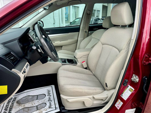 Used 2011 Subaru Outback 2.5i image 9