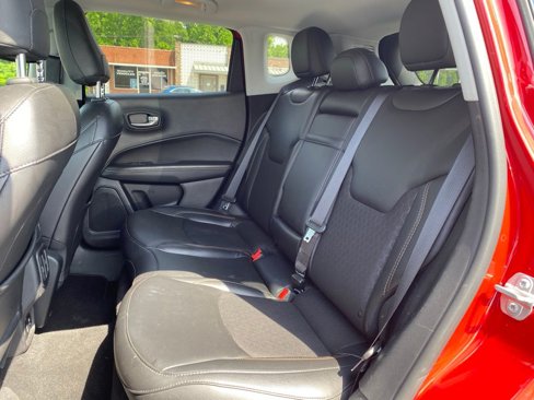 Used 2019 Jeep Compass Latitude w/ Popular Equipment Group image 16