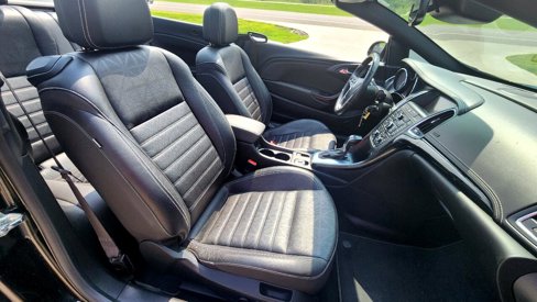 Used 2018 Buick Cascada Premium image 22