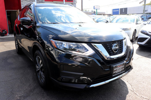 Used 2019 Nissan Rogue SV w/ Sun & Sound Touring Package image 7