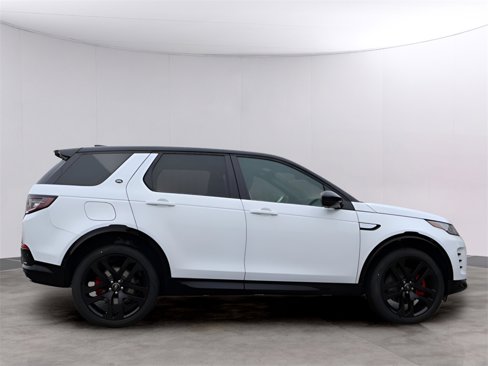 New 2025 Land Rover Discovery Sport Dynamic SE image 4