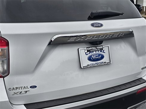 Used 2020 Ford Explorer XLT w/ Equipment Group 202A image 15
