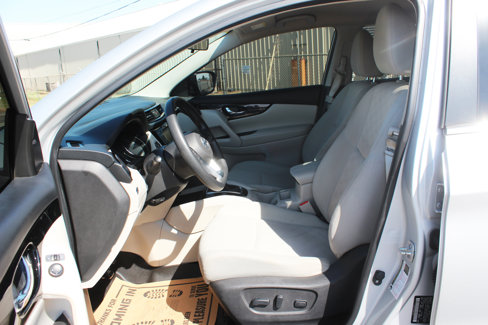 Used 2019 Nissan Rogue Sport SV image 16