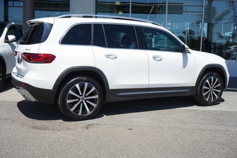 Certified 2022 Mercedes-Benz GLB 250 4MATIC image 9