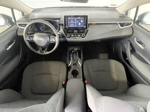 Used 2021 Toyota Corolla LE image 8
