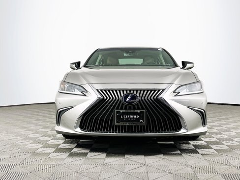 Used 2020 Lexus ES 300h w/ Premium Package image 2
