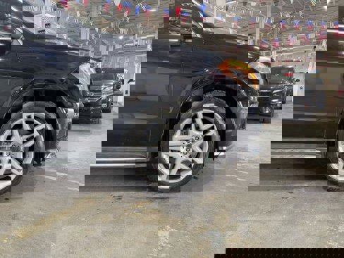 Used 2014 Mercedes-Benz GL 550 4MATIC image 15