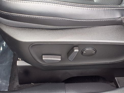 Used 2022 Ford Escape SEL image 4