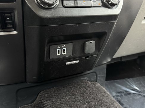 Used 2016 Ford F150 XLT w/ Equipment Group 302A Luxury image 12