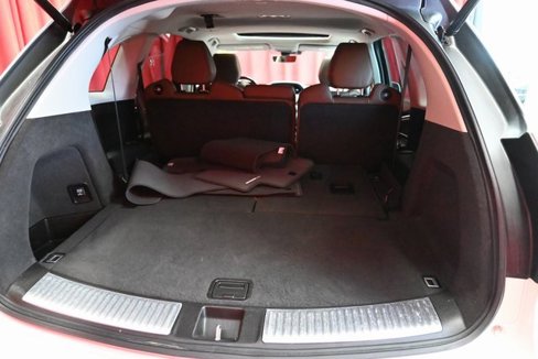 Used 2018 Acura MDX SH-AWD w/ Technology Package image 11