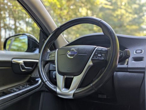 Used 2017 Volvo S60 T5 Cross Country Platinum image 20