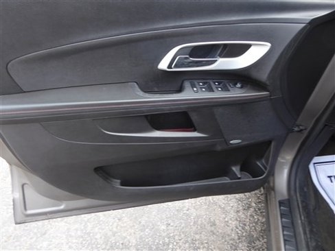 Used 2010 Chevrolet Equinox LT image 9
