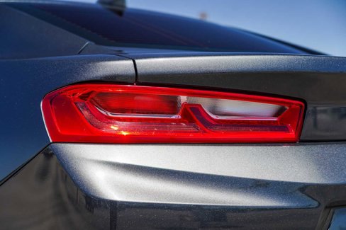 Used 2018 Chevrolet Camaro LT image 9