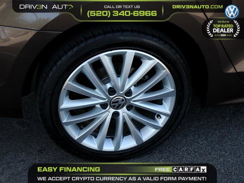 Used 2011 Volkswagen Jetta SEL image 9