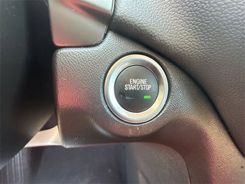 Certified 2023 Chevrolet Equinox LT w/ Driver Convenience Package image 16