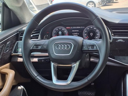Used 2019 Audi Q8 Prestige w/ Luxury Package image 13
