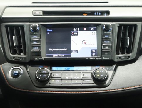 Used 2017 Toyota RAV4 SE image 19