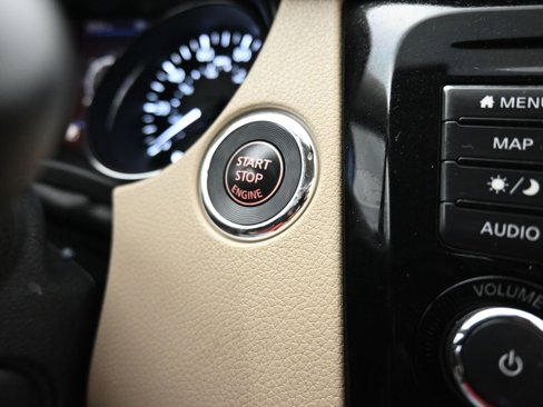 Used 2019 Nissan Rogue SL w/ Premium Package image 24