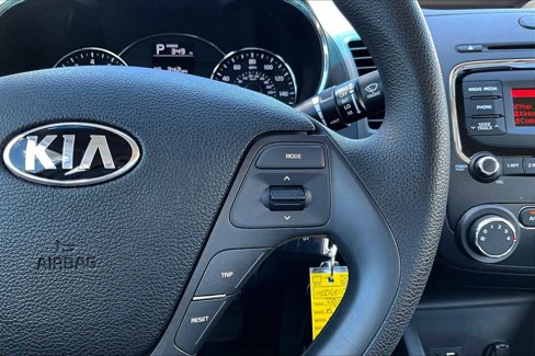 Used 2017 Kia Forte LX image 21