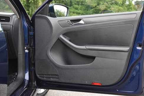 Used 2012 Volkswagen Jetta SE image 9