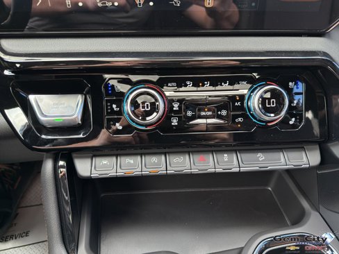 New 2025 GMC Sierra 1500 AT4 w/ AT4 Premium Package image 19