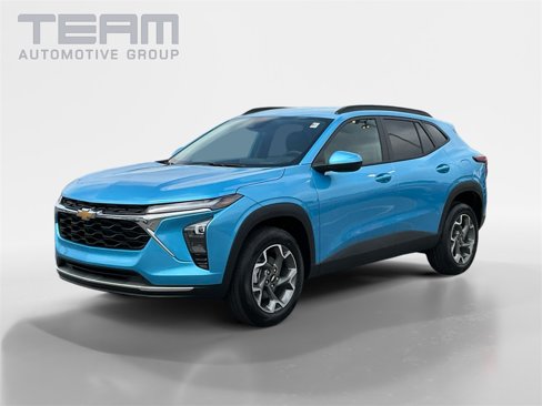 New 2025 Chevrolet Trax LT w/ Driver Confidence Package image 3