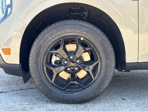 New 2025 Ford Maverick XLT w/ XLT Luxury Package image 3
