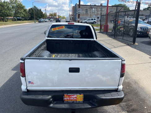 Used 2000 Chevrolet S10 Pickup LS w/ Preferred Equipment Group image 4