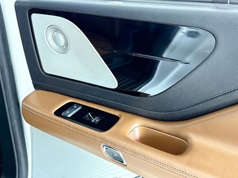Used 2022 Lincoln Aviator Reserve w/ Equipment Group 201A image 30