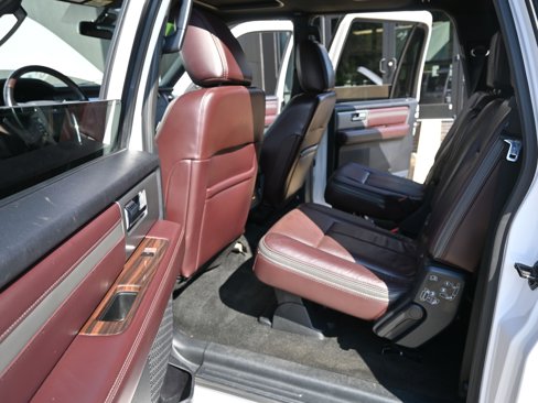 Used 2017 Ford Expedition EL Platinum image 29