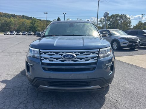 Used 2019 Ford Explorer XLT w/ Equipment Group 202A image 9
