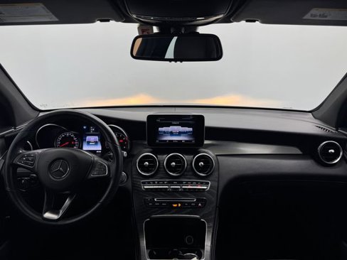 Used 2019 Mercedes-Benz GLC 300 image 6