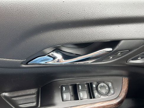 Certified 2020 GMC Acadia Denali w/ Technology Package image 8
