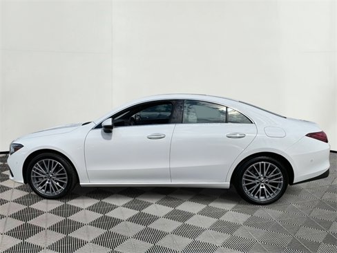 Used 2025 Mercedes-Benz CLA 250 4MATIC image 11