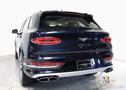 Used 2023 Bentley Bentayga Extended Wheelbase image 76