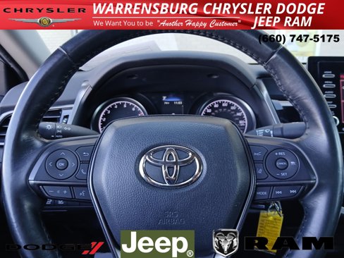 Used 2023 Toyota Camry SE image 19