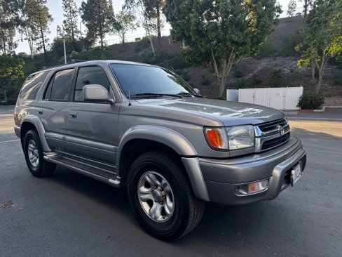 Used 2002 Toyota 4Runner Limited image 4