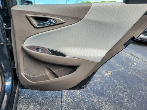 Used 2020 Chevrolet Malibu LT image 18