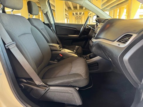 Used 2019 Dodge Journey SE w/ Premium Group image 22