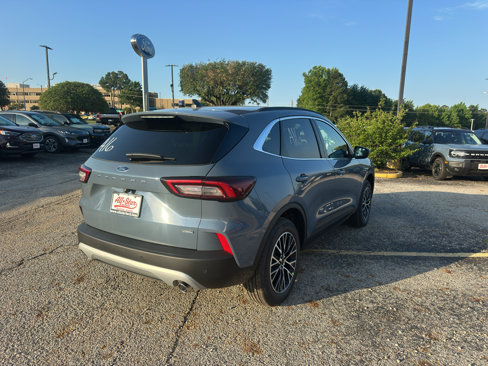 New 2025 Ford Escape SE image 5